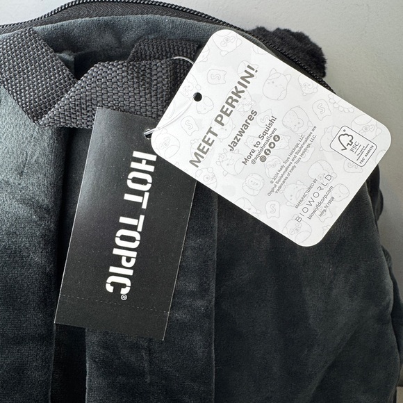 Perkin the Mothman Squishmallow Backpack 🖤 - Picture 6 of 6